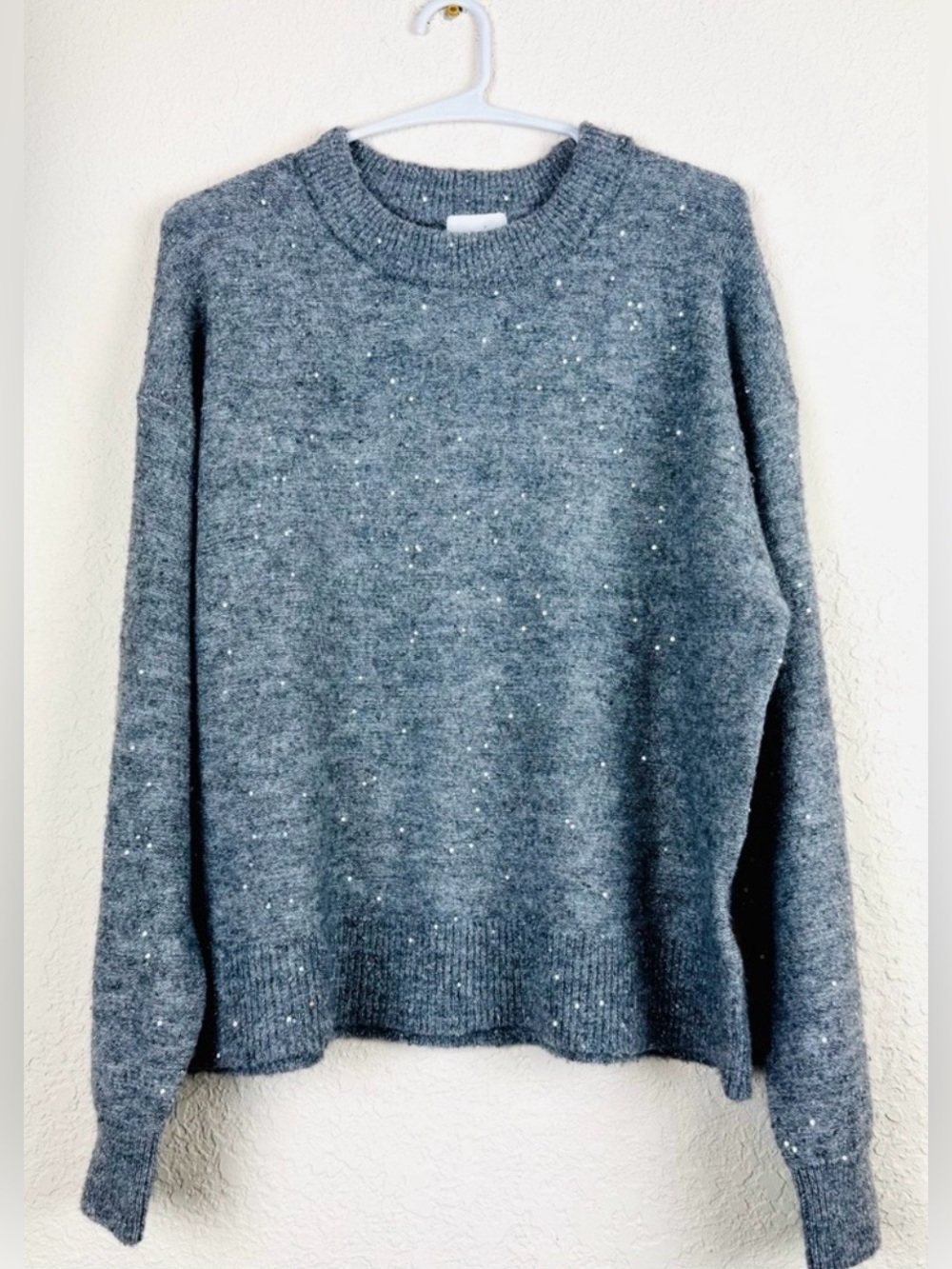 H&M Women’s Small Sweater Gray and Sequin detailing